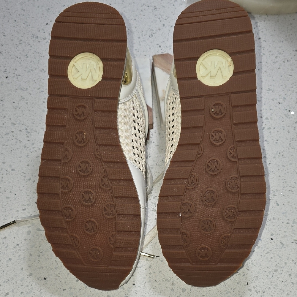 Michael Kors Cream and Gold Textured SneakersMichael Kors Woven Sneakers Size 8 - Picture 3 of 12
